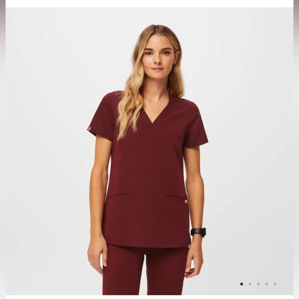 Figs Burgundy scrub set. Scrub top & cargo scrub pant.